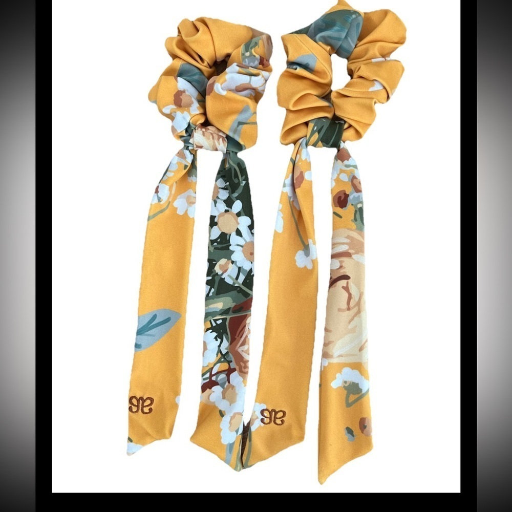 Set Of 2 Scrunchies Scarf Ponytail Yellow Floral And White (0524)